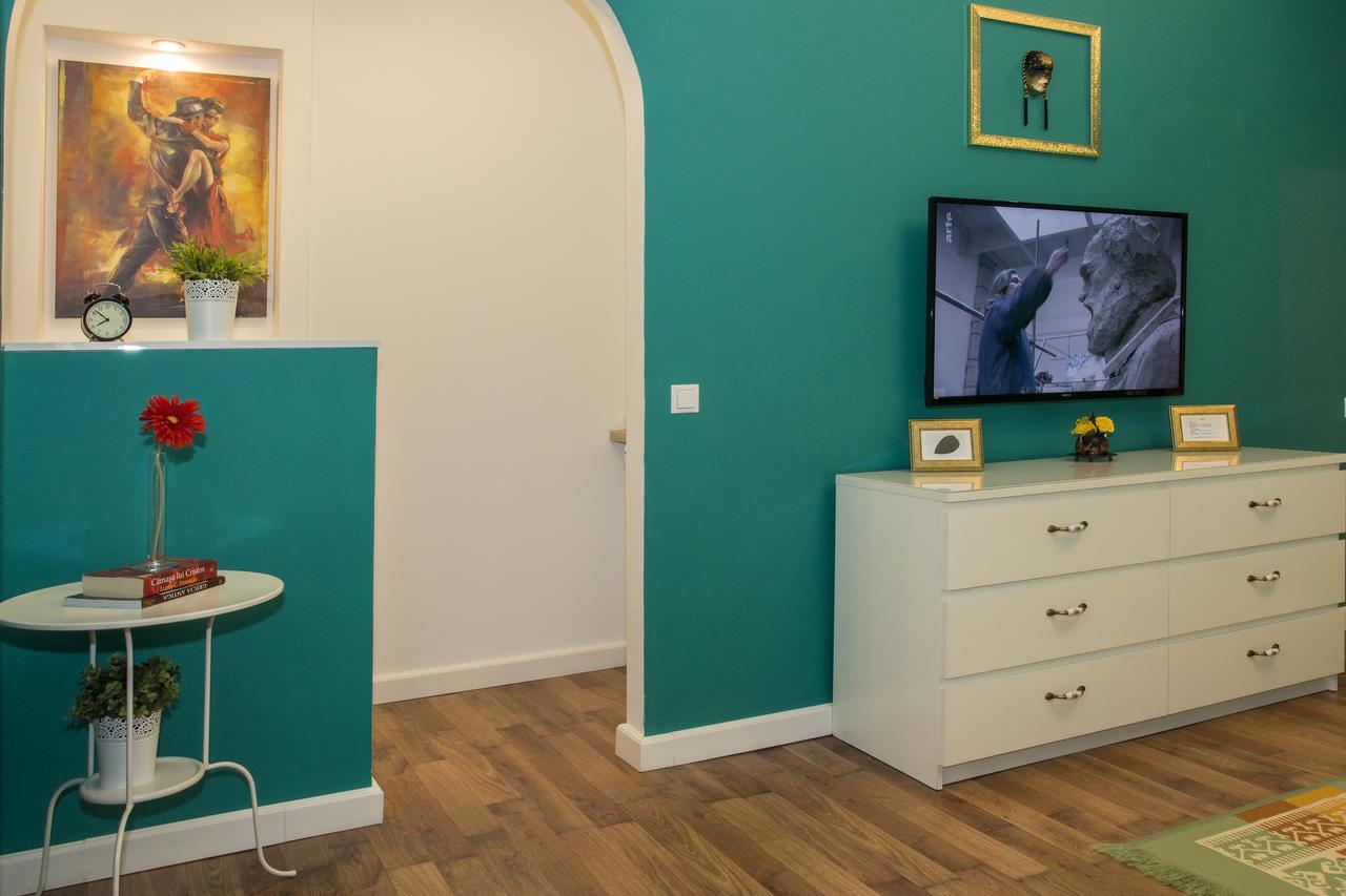 Premium Studio By Mrg Apartments Bukarest Exteriör bild